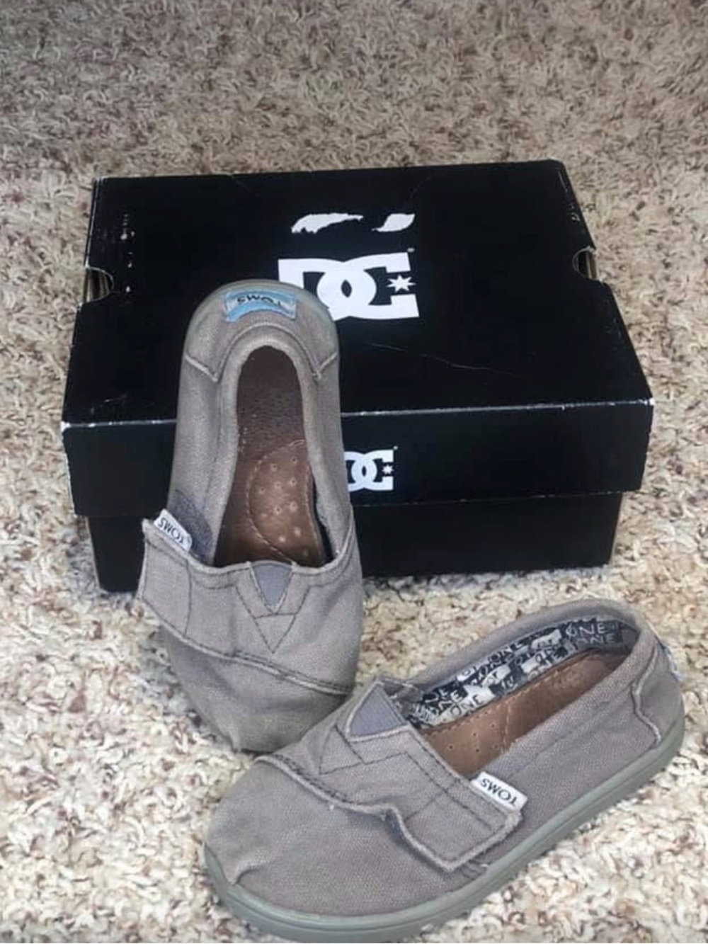 Kids size 6 Tom’s shoes